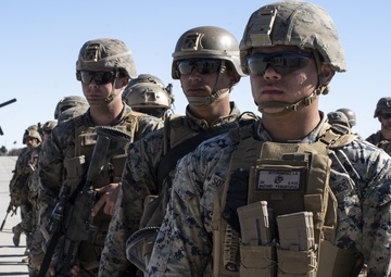 Practice Makes Perfect: BLT 1/1 conducts Helicopter On/Off Drills at RUT