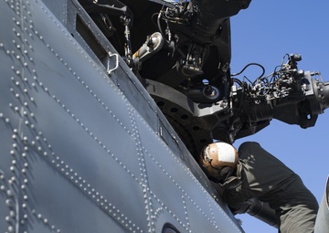 Practice Makes Perfect: BLT 1/1 conducts Helicopter On/Off Drills at RUT