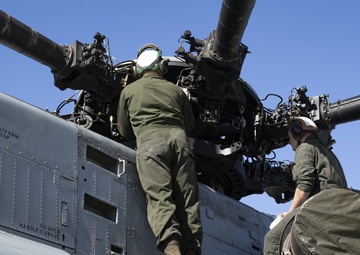 Practice Makes Perfect: BLT 1/1 conducts Helicopter On/Off Drills at RUT