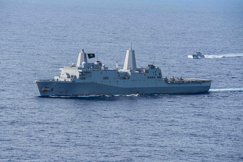 USS New Orleans and USS Ashland PHOTOEX