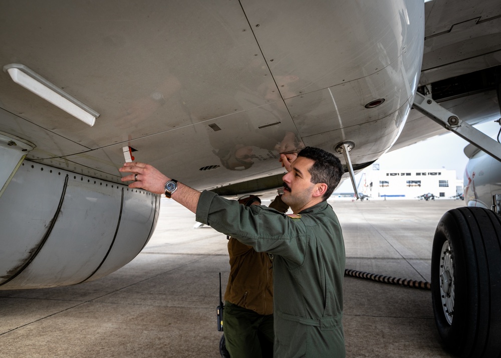 VP-46 conducts huffer start