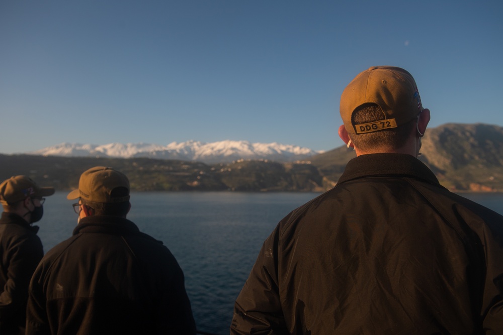 USS Mahan Pulls Into Souda Bay