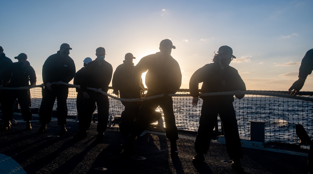 USS Mahan Pulls Into Souda Bay