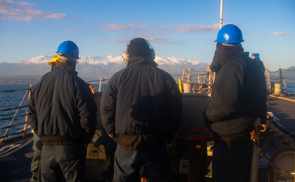 USS Mahan Pulls Into Souda Bay