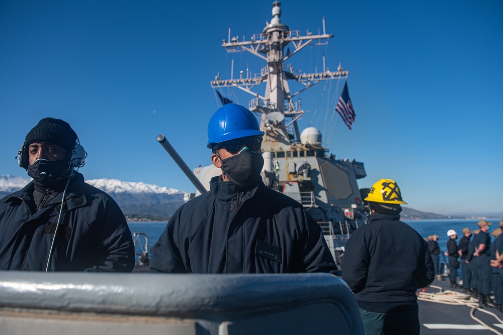 USS Mahan Departs Souda Bay