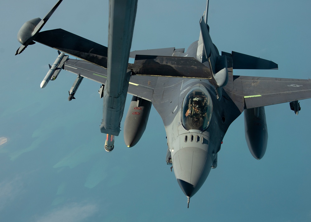 908th EARS aerial refuels F-15Es, F-16Cs