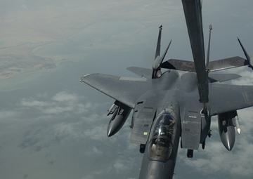 908th EARS aerial refuels F-15Es, F-16Cs
