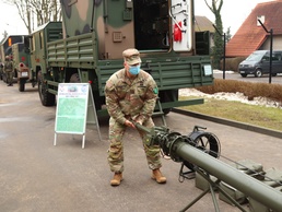 LANDCOM Commander inspects Polish Army Equipment