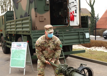 LANDCOM COMMANDER GAINS UNDERSTANDING OF MND-NE OPERATIONS