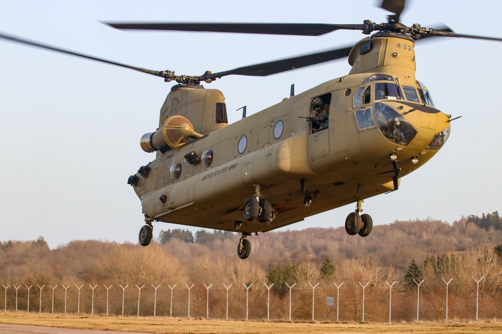 CH-47 takeoff