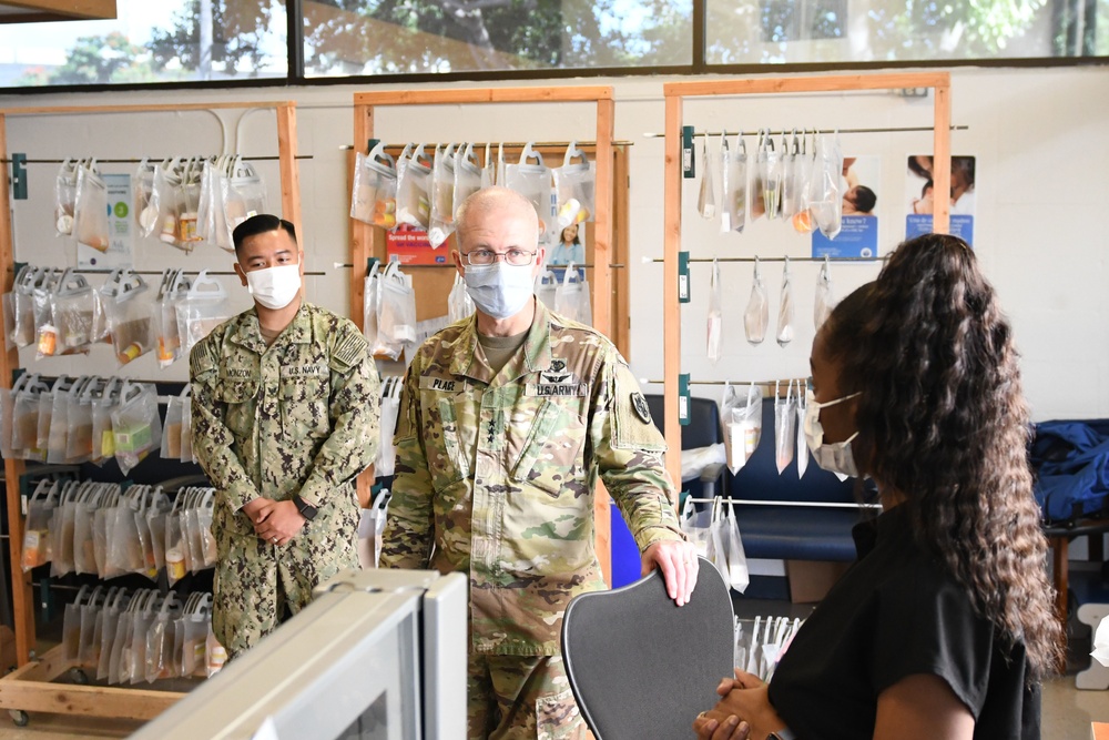 LTG Ron Place visited BHC Makalapa Pharmacy