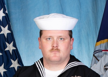 Kearsarge Announces Senior Sailor of the 1st Quarter, FY21