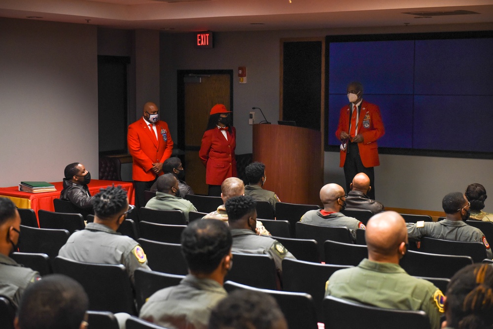 McChord flight crew attends historic AMC Black History Month event