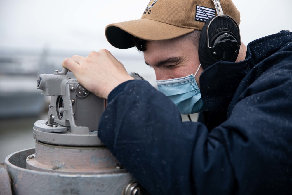Kearsarge departs Naval Station Norfolk