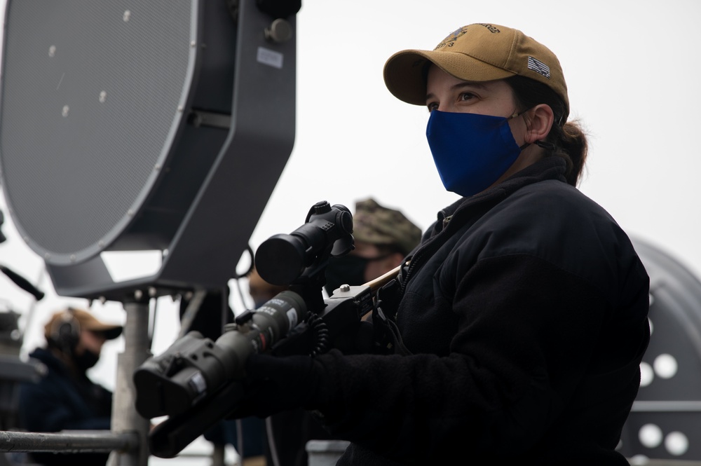 Kearsarge departs Naval Station Norfolk