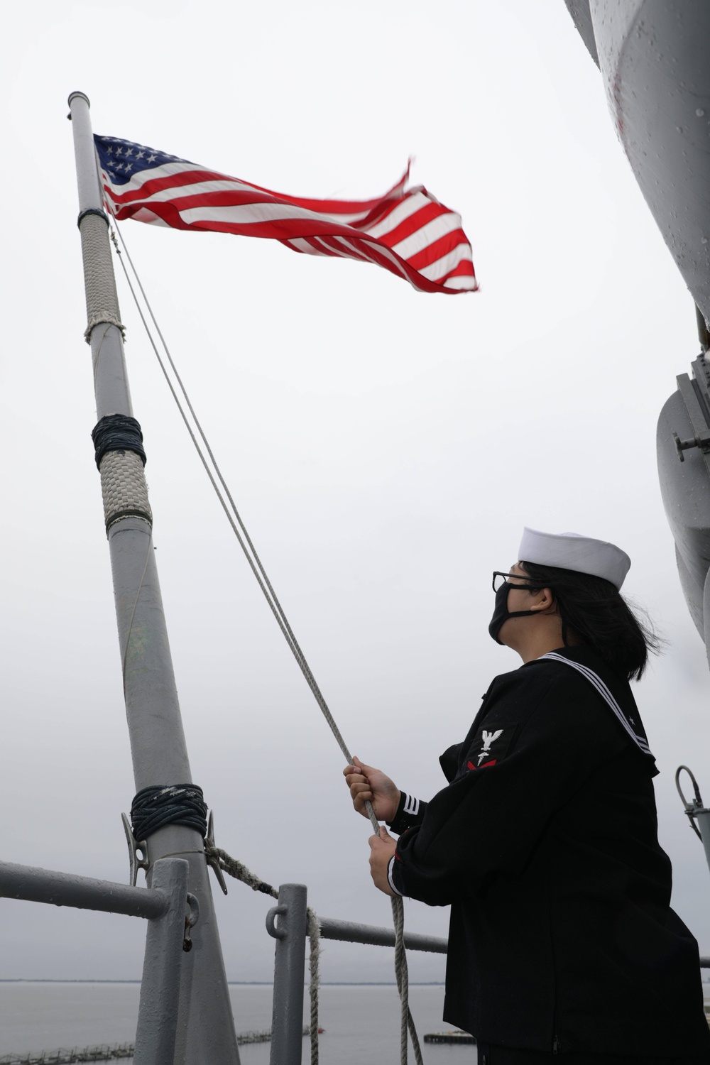 Kearsarge departs Naval Station Norfolk