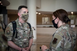 TF-SE federal vaccination site personnel arrive in Tampa [Image 5 of 6]