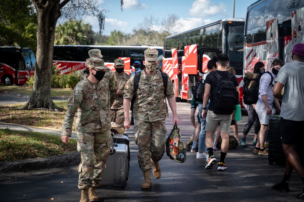 TF-SE federal vaccination site personnel arrive in Tampa