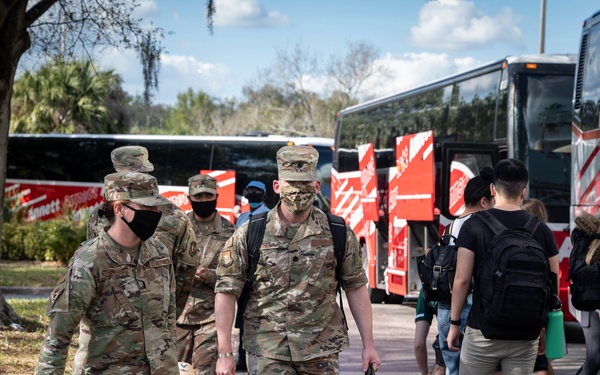 TF-SE federal vaccination site personnel arrive in Tampa
