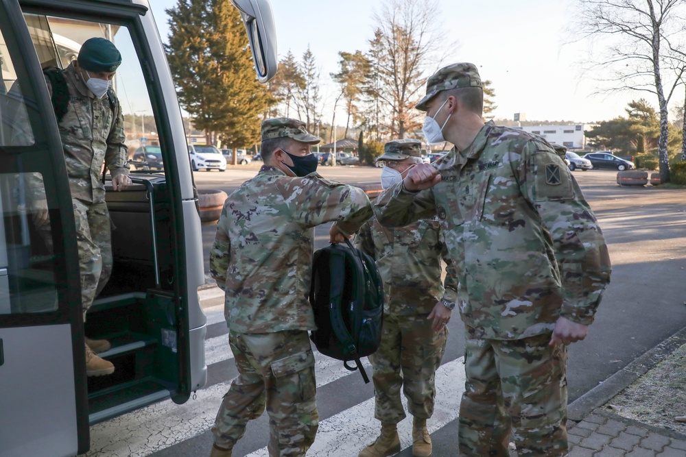V Corps Commanding General visits 10th AAMDC
