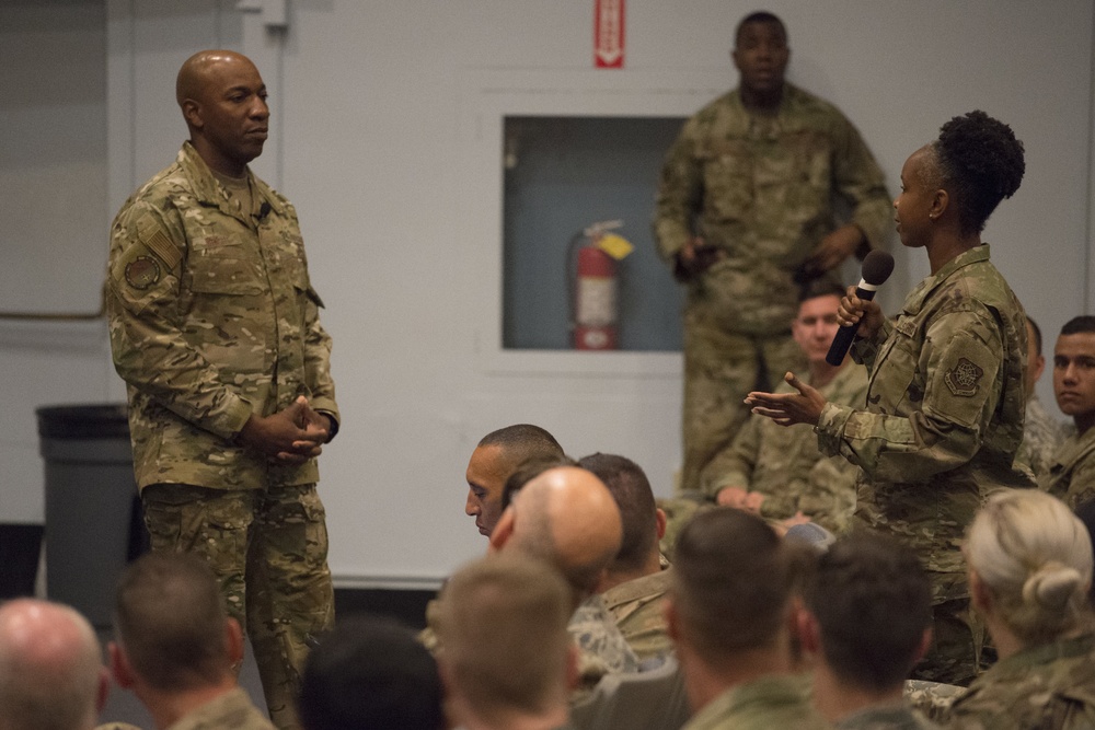 CMSAF Wright visits Devil Raiders