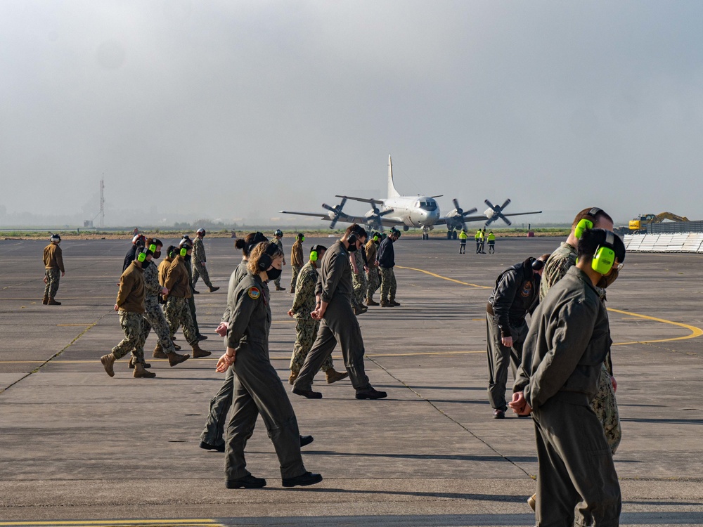 VP-46 Sigonella FOD Walk Down