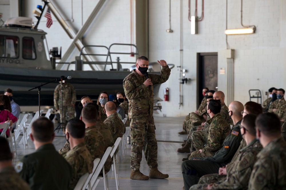 Eighteenth Air Force leaders visit Joint Base Charleston service members