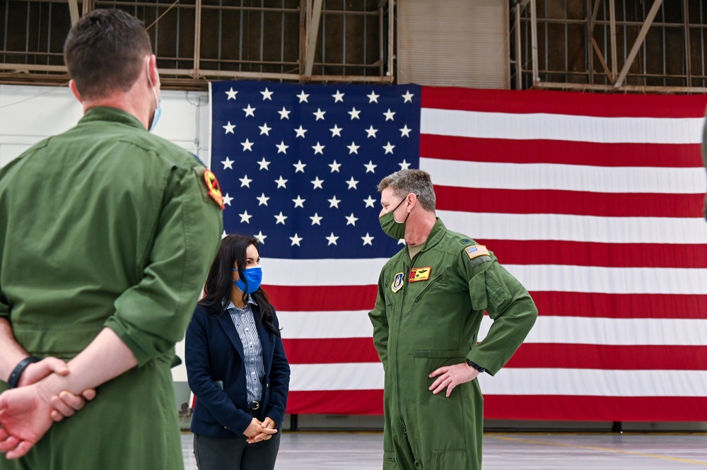 Senate field representative visits the 507th