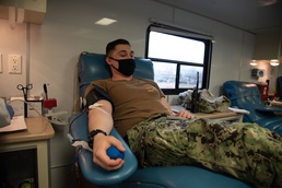 Cherry Point Sailors Donate Blood