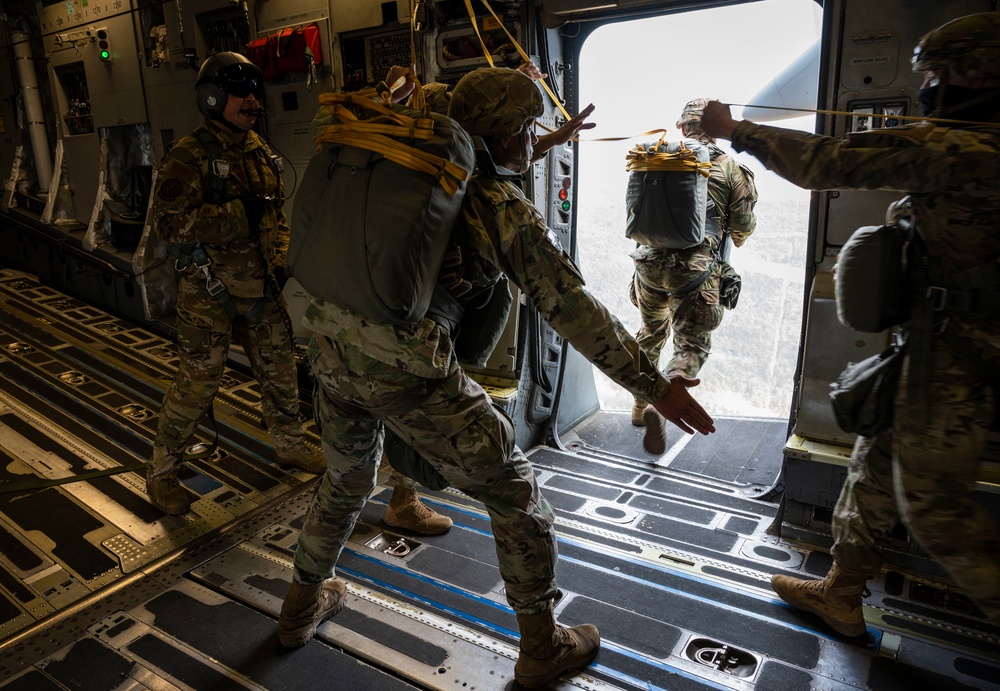 62nd AW strengthens joint warfighting capabilities through Exercise Predictable Iron