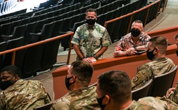 Retired SEAC visits the 25th Infantry Division