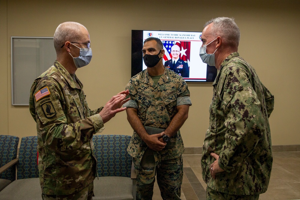 Lt. Gen. Place visits Branch Health Clinic Kaneohe Bay