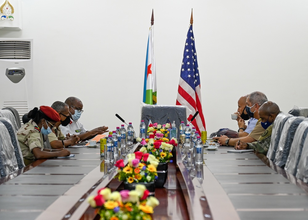 CJTF-HOA DCG meets with Djibouti Chief of Air Force
