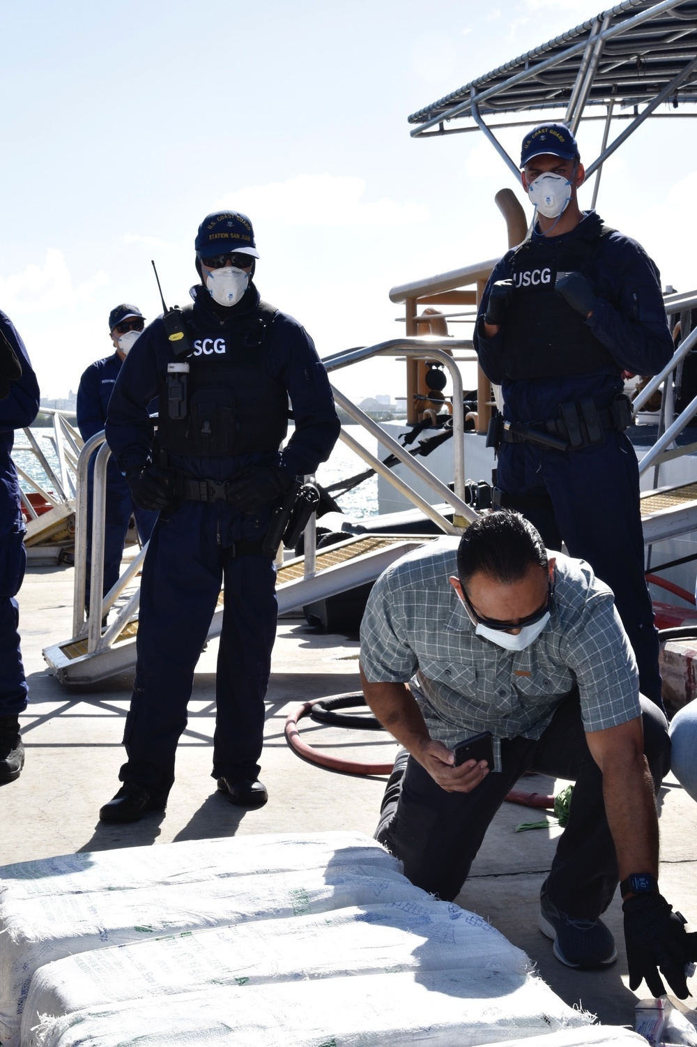 Coast Guard transfers 3 smugglers, over $5.6 million in seized cocaine to federal agents in Puerto Rico, following at sea interdiction near the U.S. Virgin Islands