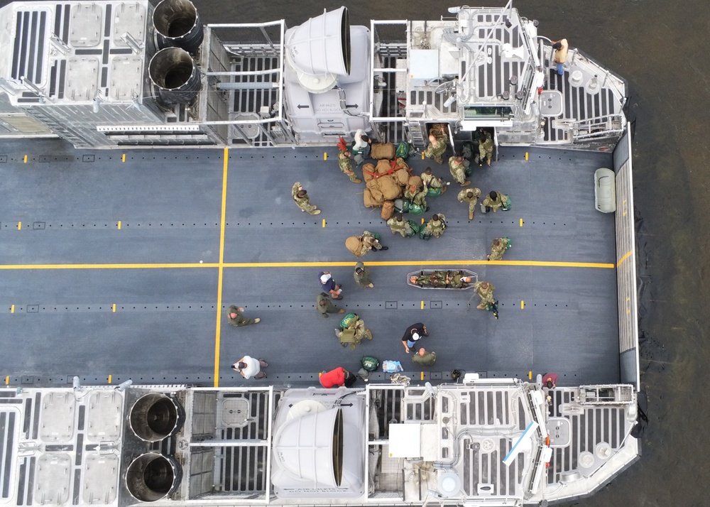 Panama City and Navy Reserve collaborate on LCAC 100