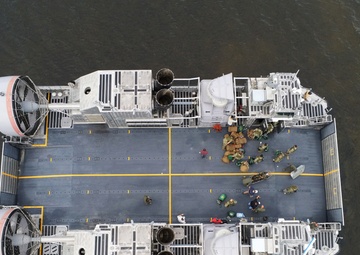 Panama City and Navy Reserve collaborate on LCAC 100
