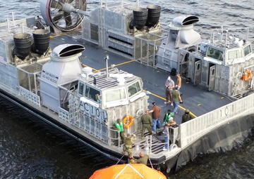 Panama City and Navy Reserves collaborate on LCAC 100