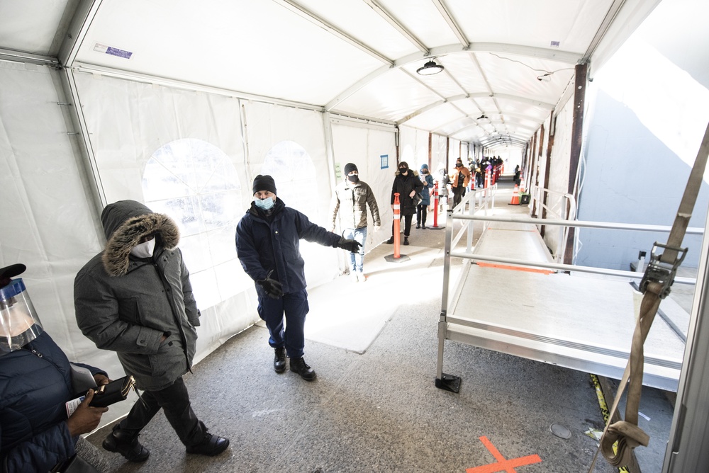 Coast Guard reservists deploy to FEMA COVID-19 vaccination center