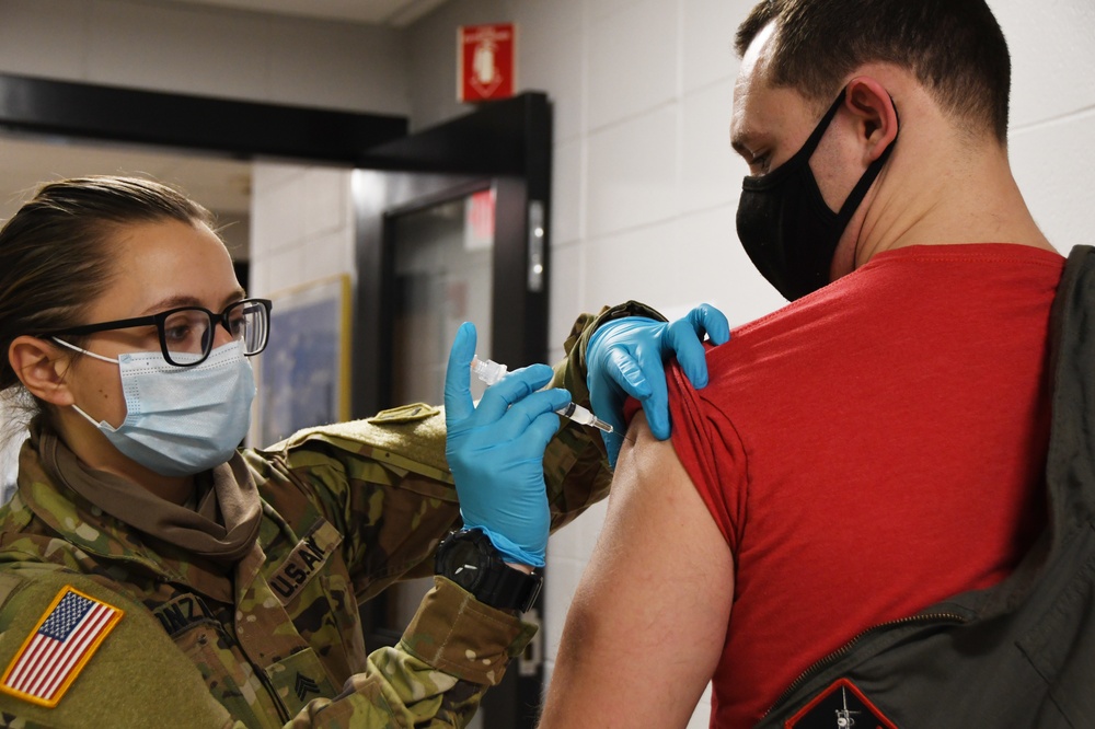 104FW members receive the COVID-19 vaccination