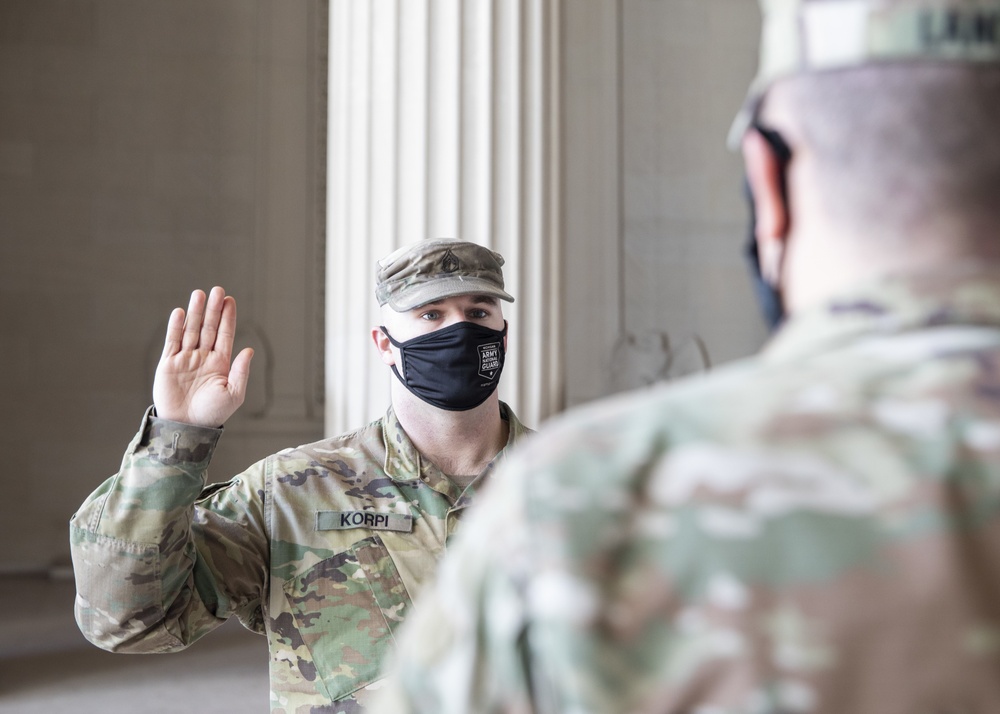 Reenlistment at the Lincoln Memorial