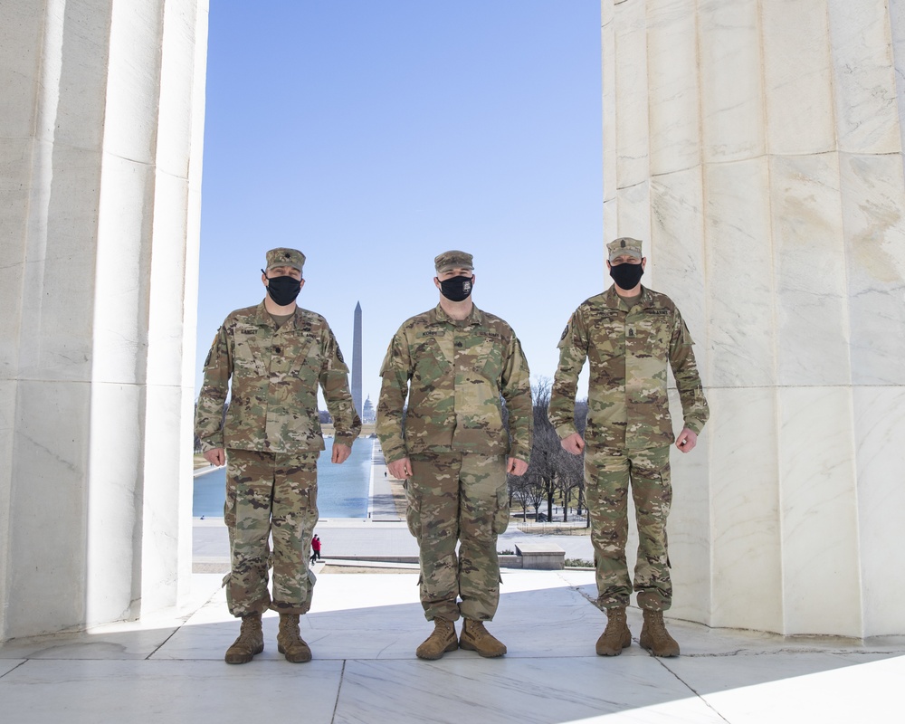 Reenlistment at the Lincoln Memorial