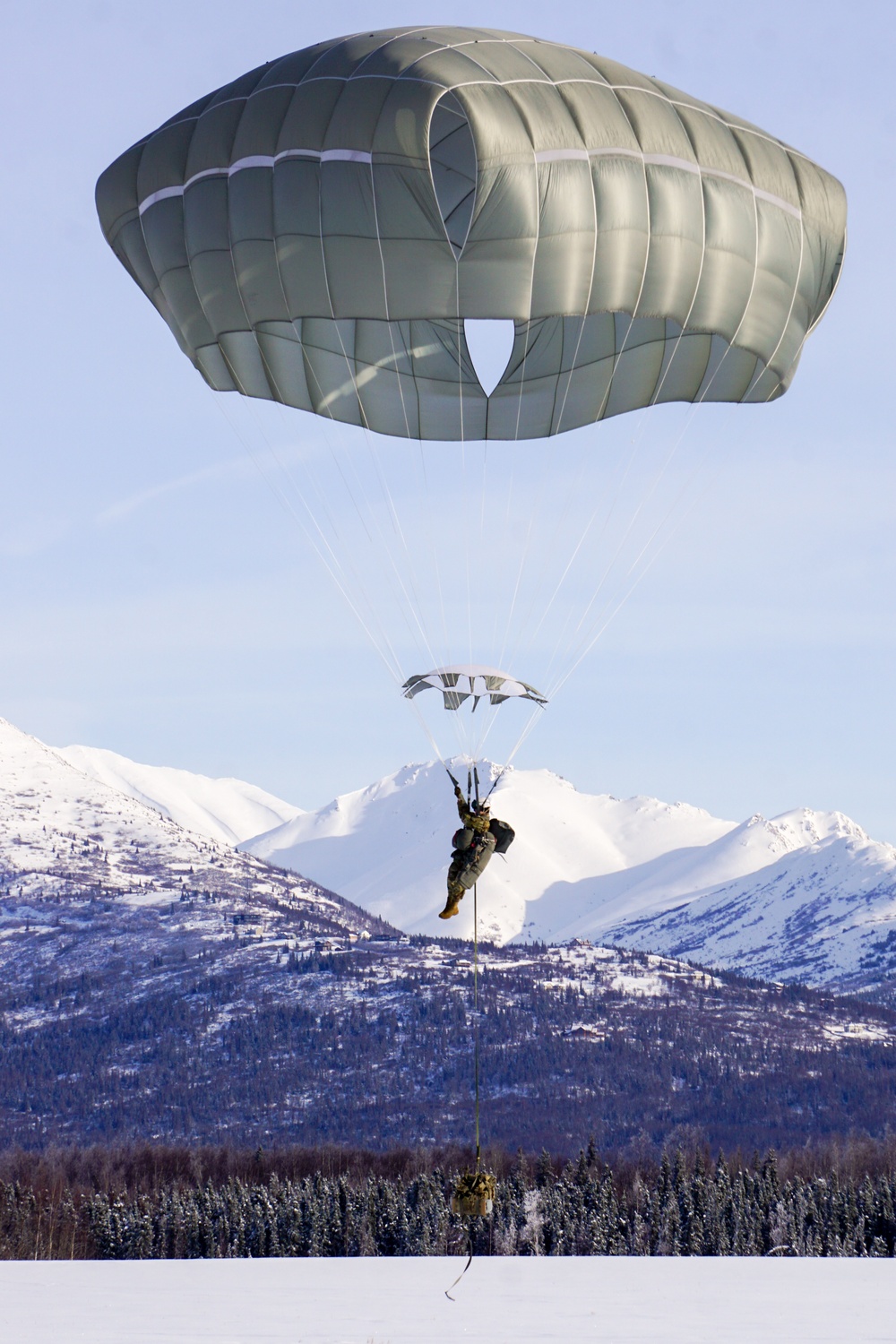 Spartan Paratroopers Conduct Airborne Operations