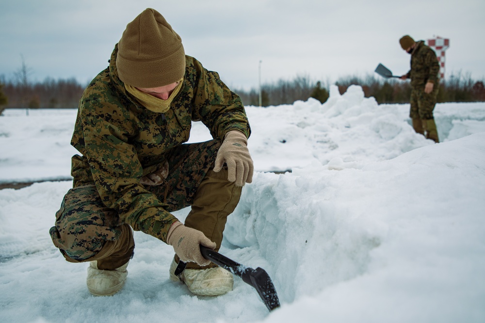 Marines of CLB 8 Teach Cold Weather Survival Courses in Fort Drum, NY