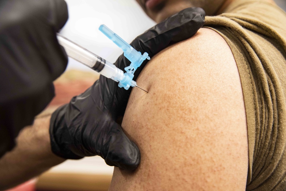 USS Porter Receives COVID-19 Vaccine