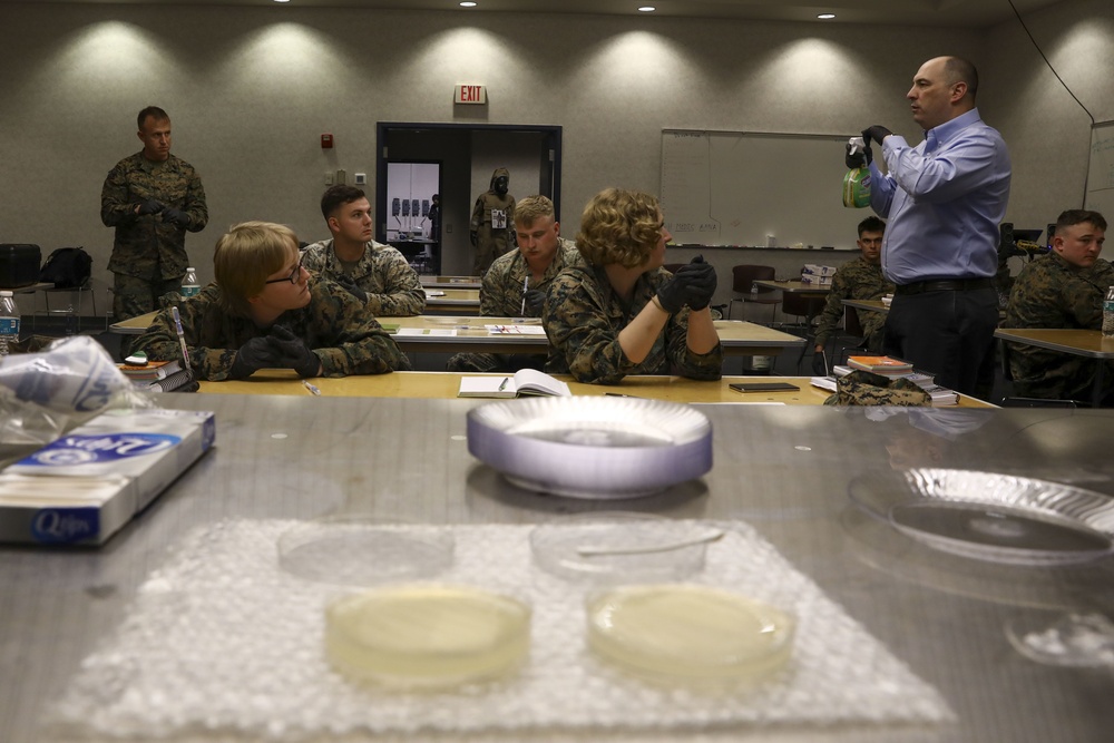 1st Marine Division CBRN trains at Guardian Centers