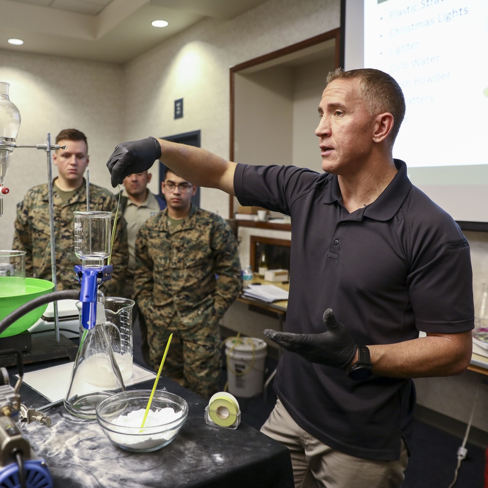 1st Marine Division CBRN trains at Guardian Centers