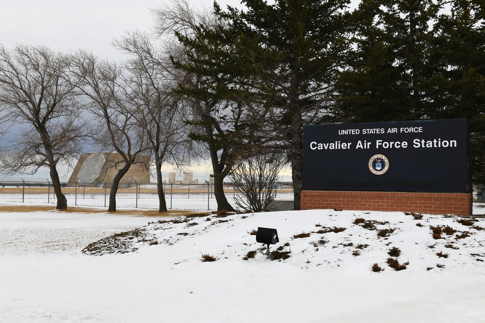 DEL 4 Leadership visits Cavalier