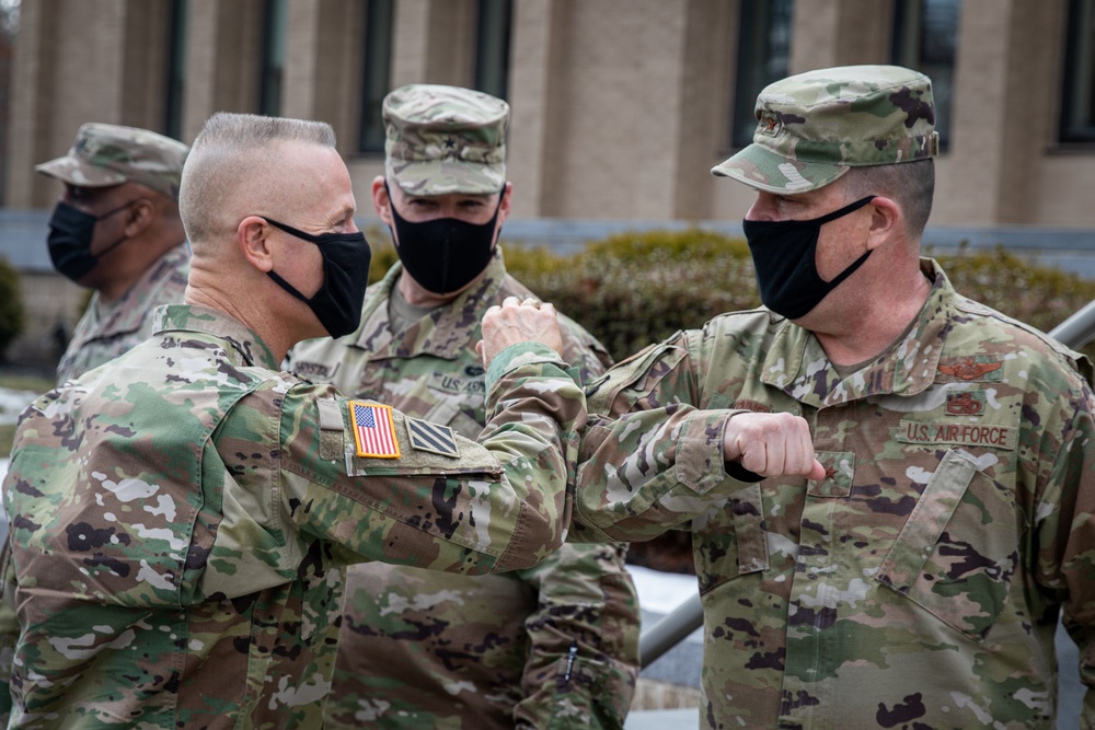 Lt. Gen. Thomas James meets with NJ National Guard