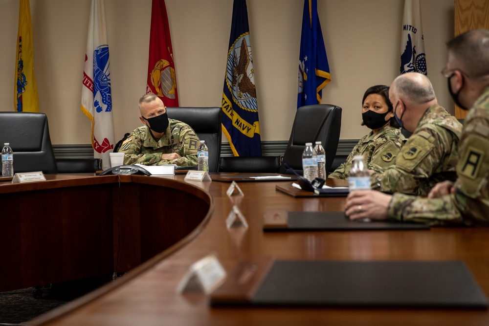 Lt. Gen. Thomas James meets with NJ National Guard