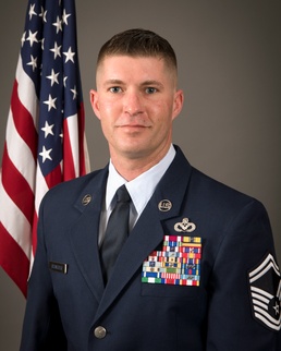 200th RED HORSE member wins Senior NCO of the Year for Ohio and region